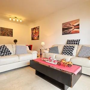  Apartamento And Town Centre At Your Doorstep